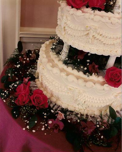 white wedding cakes with red roses. Wedding Cake With Red Roses by